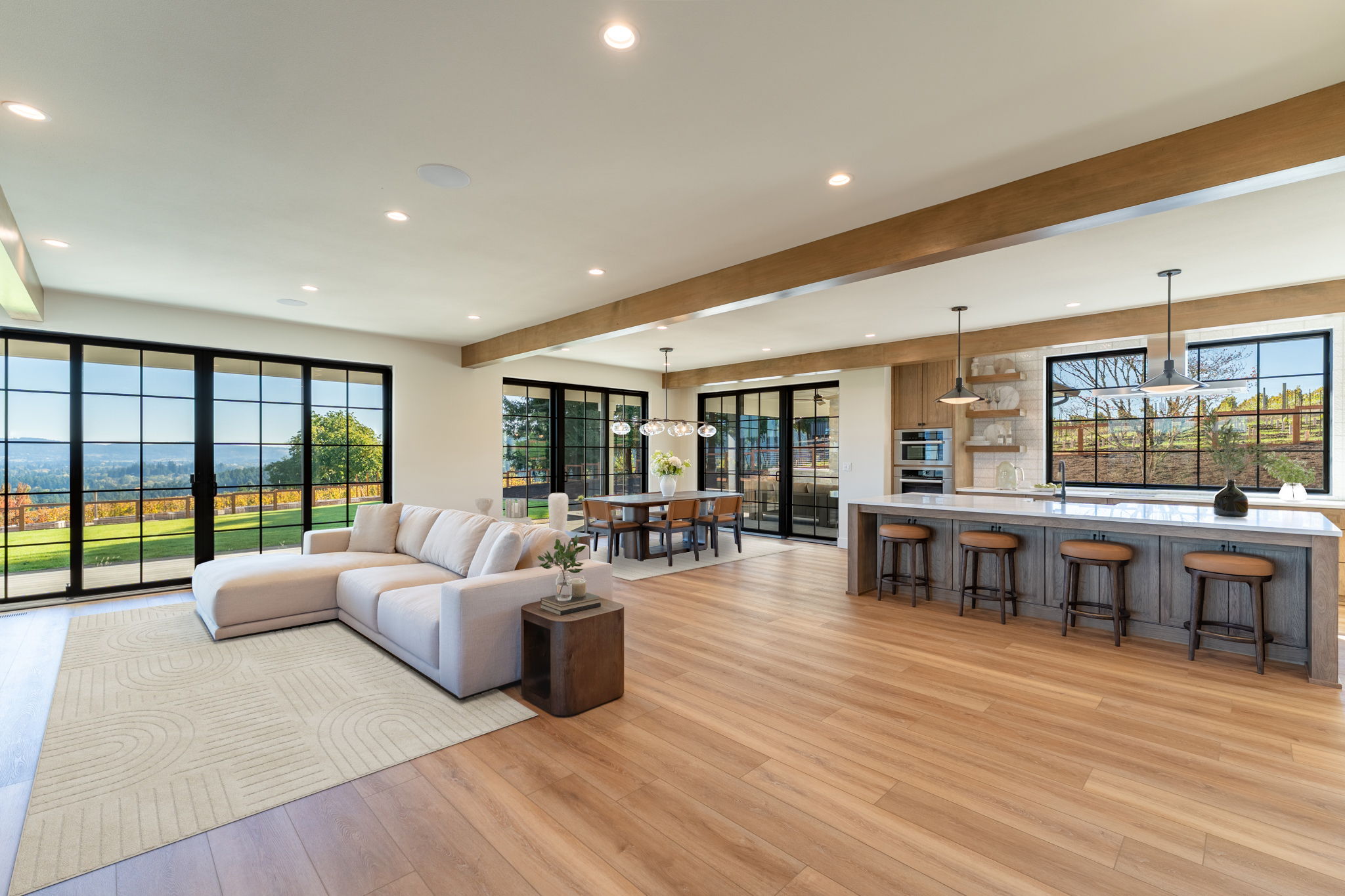 LUXURY VINEYARD ESTATE IN THE HEART OF DUNDEE HILLS AVA